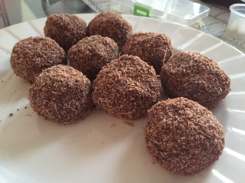 Keto Vegan Healthy Chocolate Truffles