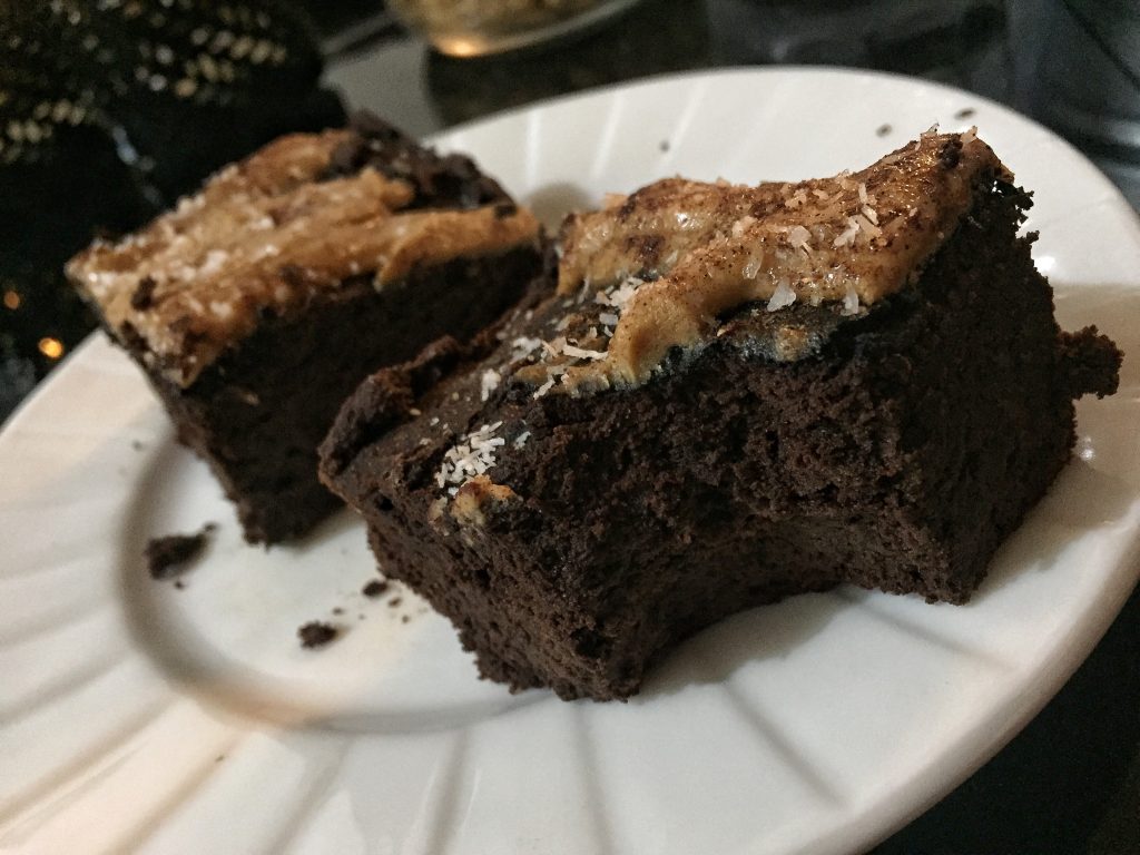 Healthy Chocolate Tart (Keto, GF, Vegan) - Tastes Lovely