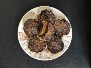 Healthy Keto Vegan Frozen Peanut Butter And Chocolate Cookies With Chia Seeds And No Sugar Party Idea