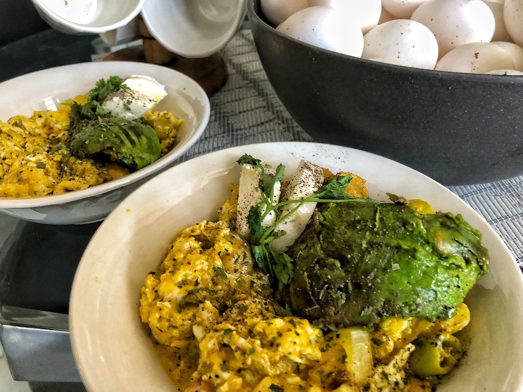 Healthy Keto Vegetarian Scrambled Eggs With Avocado And Cream Cheese Dinner