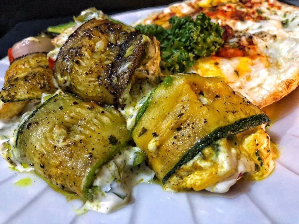 Healthy Low Carbs Keto Vegetarian Zucchini Rolls With Fried Eggs And Avocado Delicious