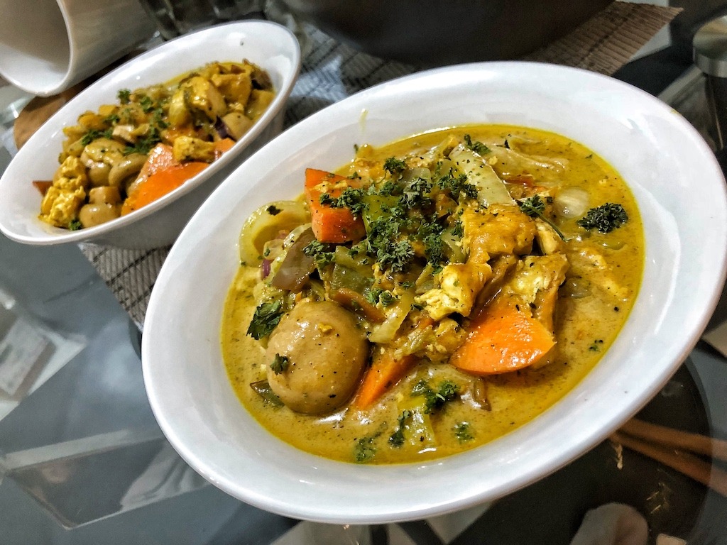 Healthy Keto Low Carbs Curry Soup With Tofu And Salmon Belly