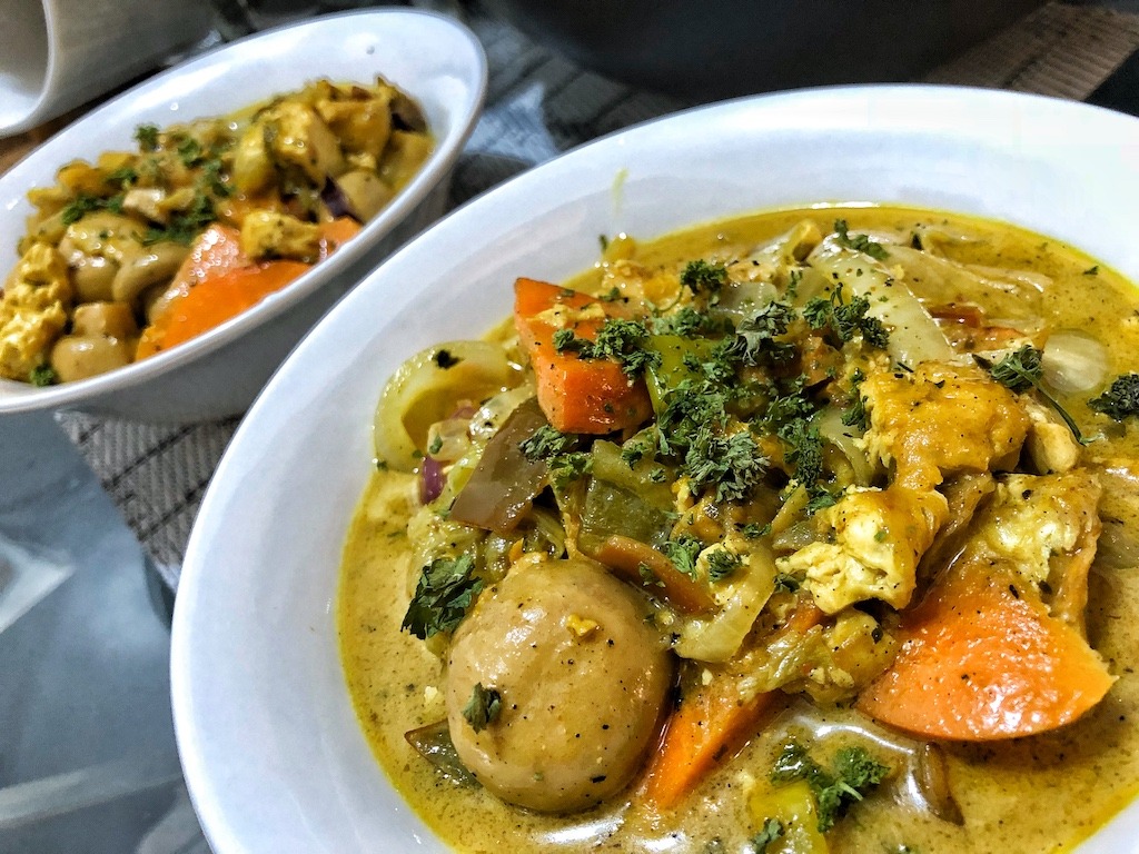 Healthy Keto Low Carbs Curry Soup With Tofu And Salmon Belly For Dinner Bowl