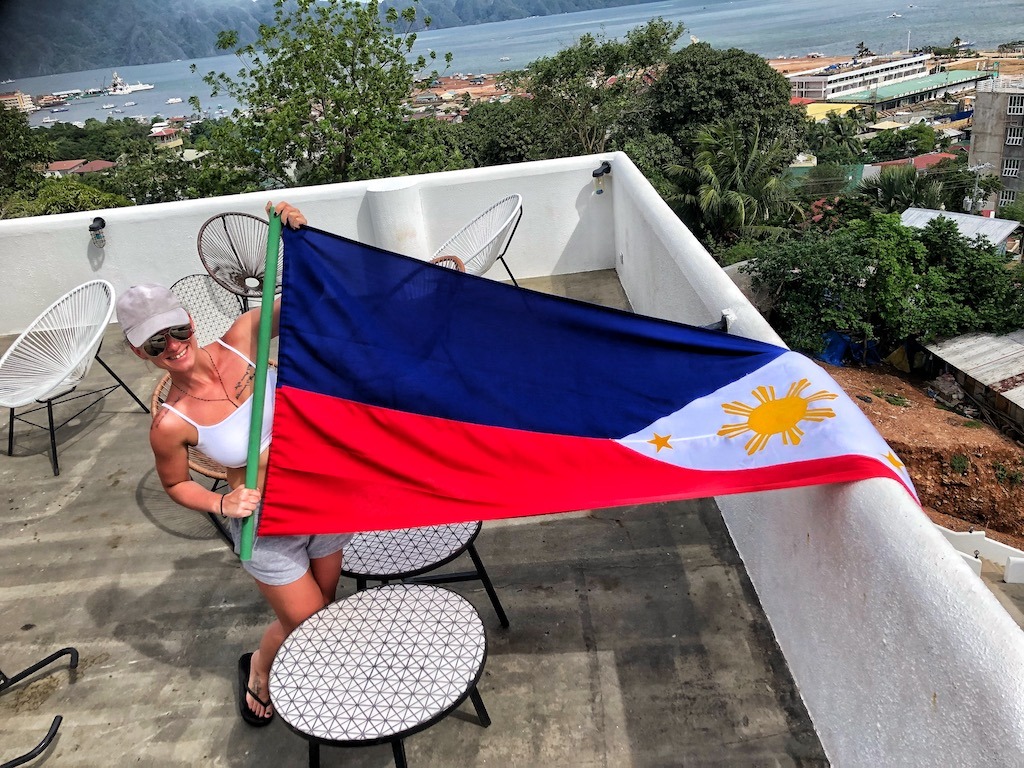 Hostel Recommendation While Travelling to Coron – Hop Hostel Philippines Flag