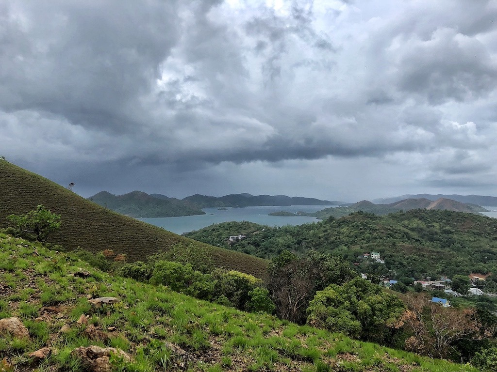 Things To Do in Coron While Raining Season – Photographic Account Mt Tapyas Amazing View