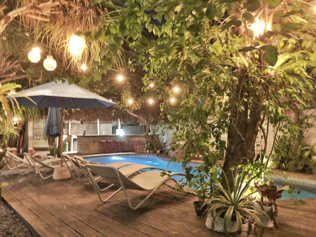 Hostel Recommendation While Travelling to Seminyak – Kosta Hostel By Night