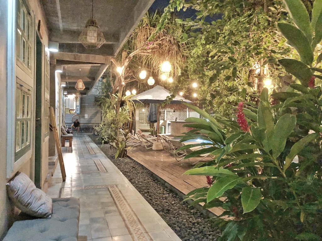 Hostel Recommendation While Travelling to Seminyak – Kosta Hostel Layout Outside