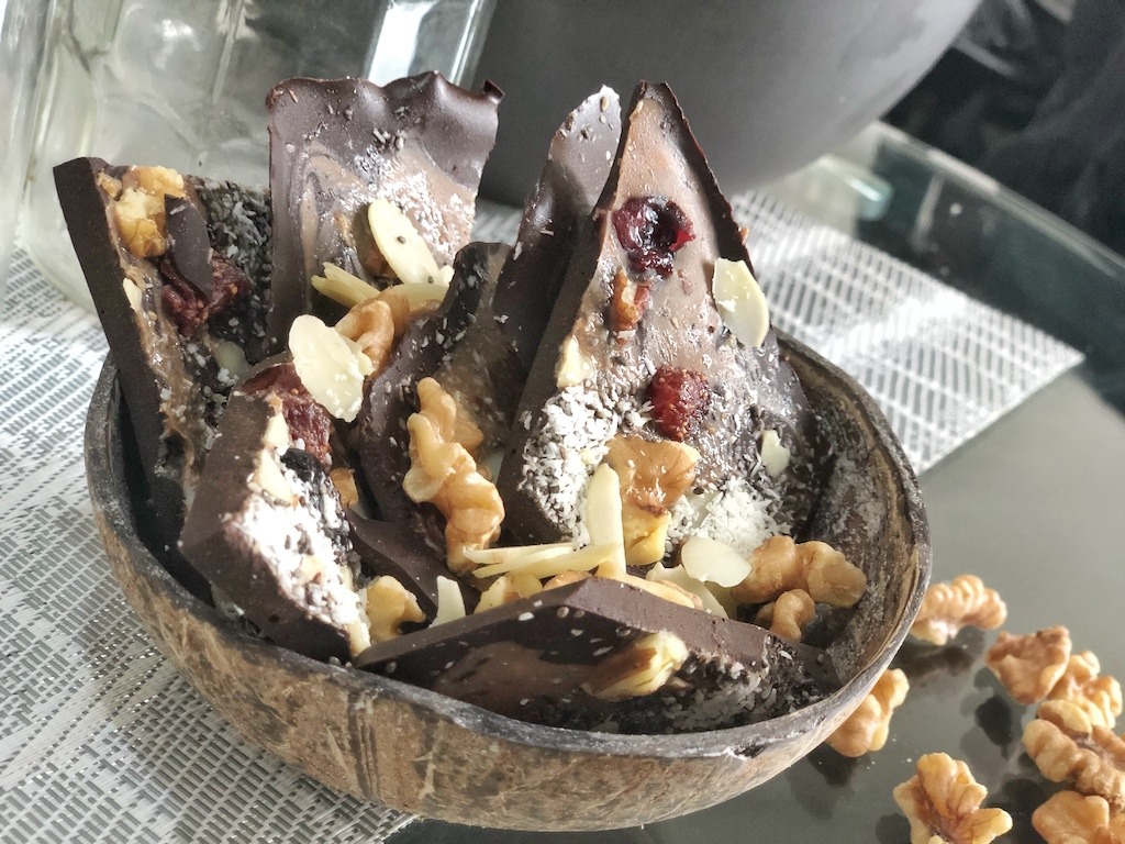 Dark Chocolate Pieces - Homemade Healthy Keto Quick Dessert Coconut