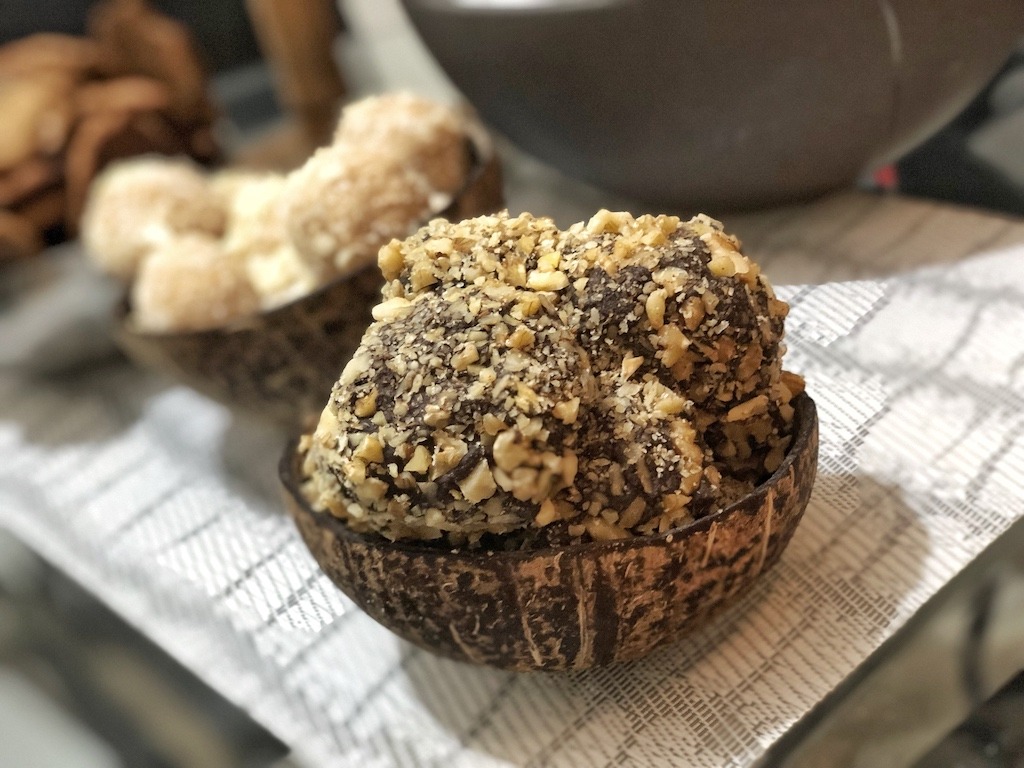 Homemade Ferrero Roche - Healthy Keto Fat Bombs Low Carb No Sugar Added Party Time