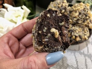 The Best Homemade Ferrero Roche - Healthy Keto Fat Bombs Low Carb No Sugar Added