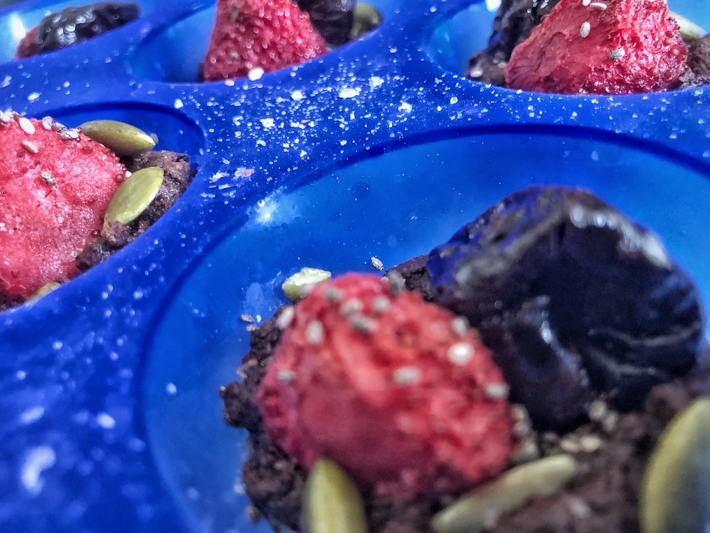Strawberry Chocolate Cups - Keto Dessert